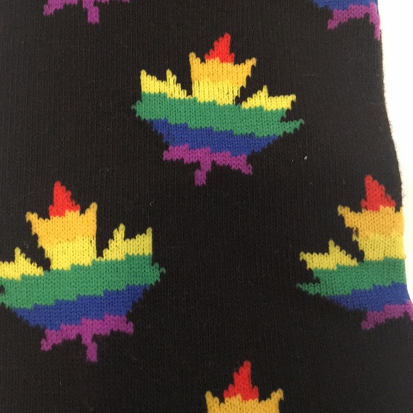 MAIN AND LOCAL “NOT SORRY” SOCKS OSFM - Picture 4 of 6